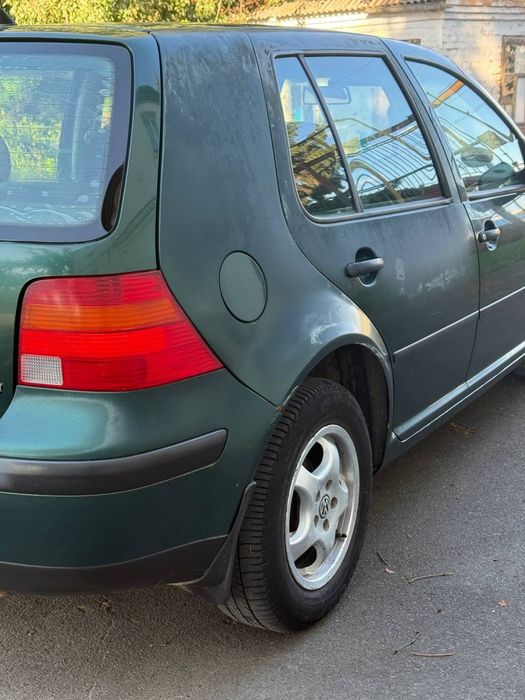 Volkswagen Golf IV