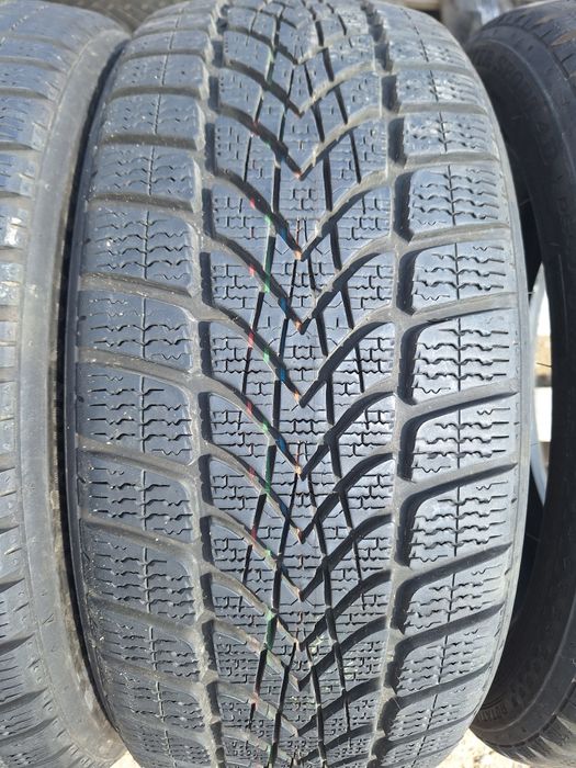Opony zimowe Dunlop Winter Sport 4  205 45 r17 88Vd
