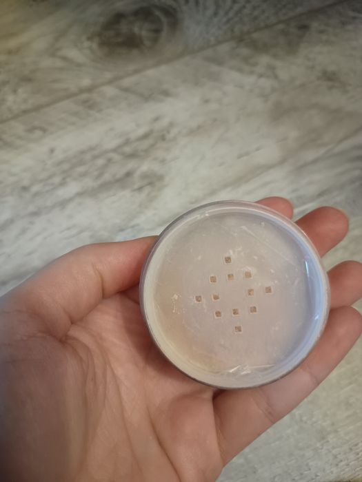 Puder sypki VIPERA. Ton 15