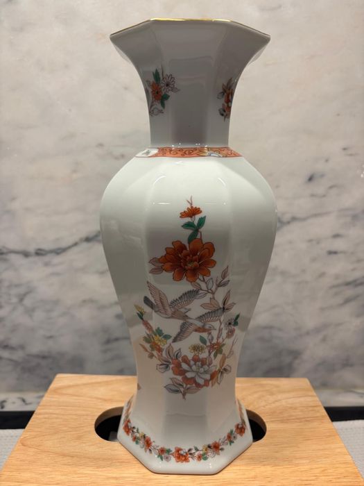 Jarra Vista Alegre – Decoração Tomé Magnólia