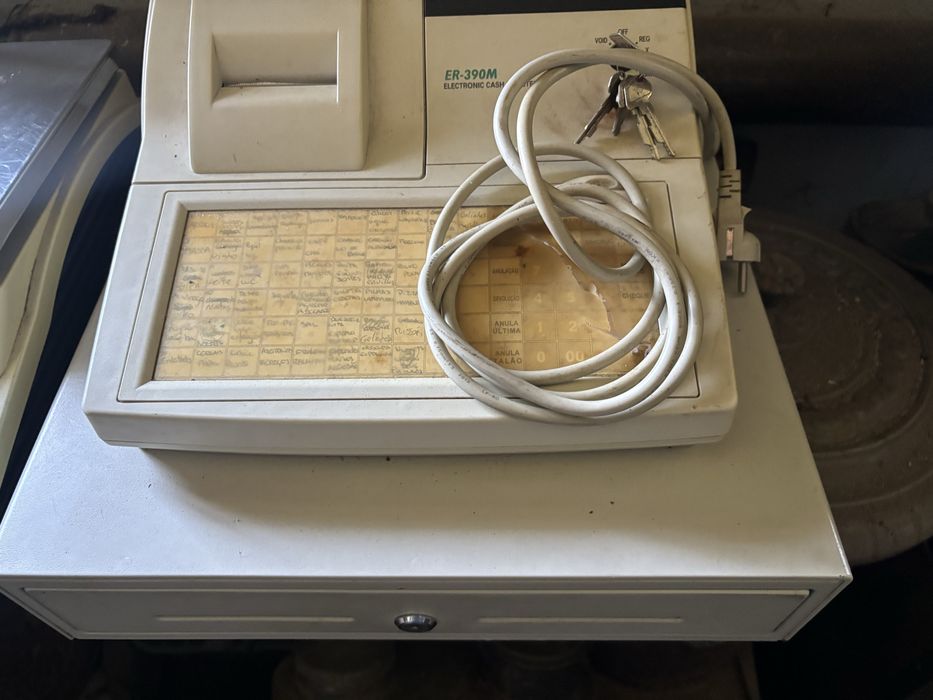 Balanca e maquina registadora eletronica