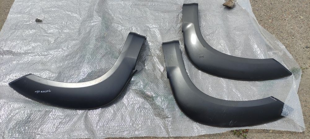 Расширитель накладка,молдинг Hyundai Tucson,Хюндай Тюксон