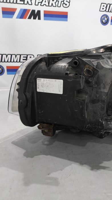 Farol BMW Serie 1 (E81/E82/E87/E88) Direito Xenon Pré-LCI Com Angel Eyes