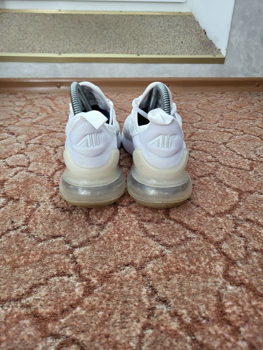 Оригинальные женские кроссовки Nike Air Max 270