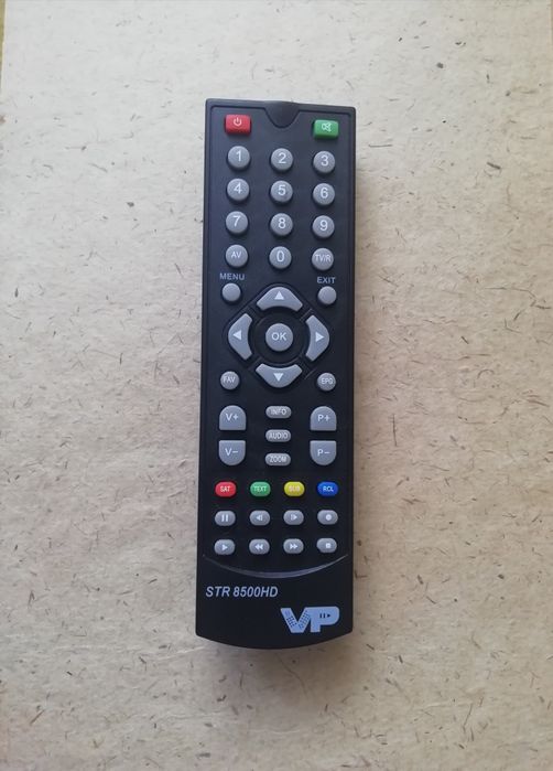 Пульт для DVB-T2 тюнера Strong SRT-8500 HD.