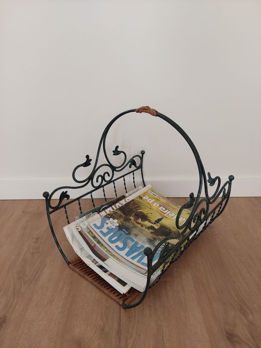 Porta  revistas de metal