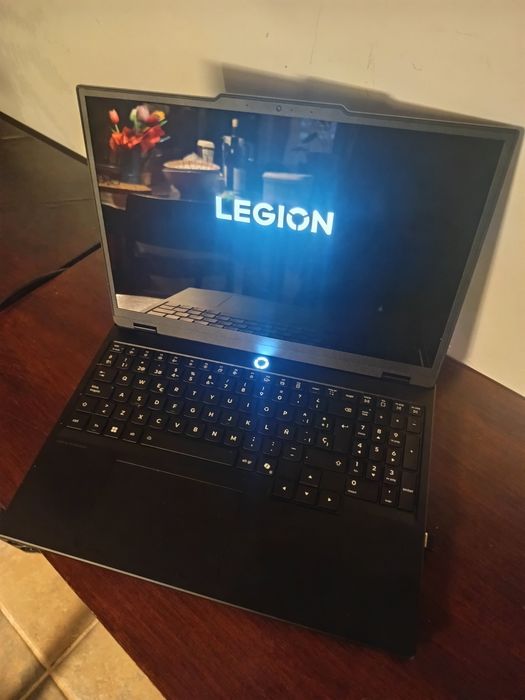 Portátil Lenovo Legion 5 15AHP10  RTX 5060