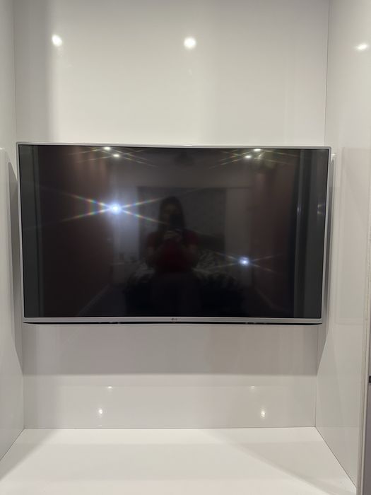 Продам телевізор LG 49