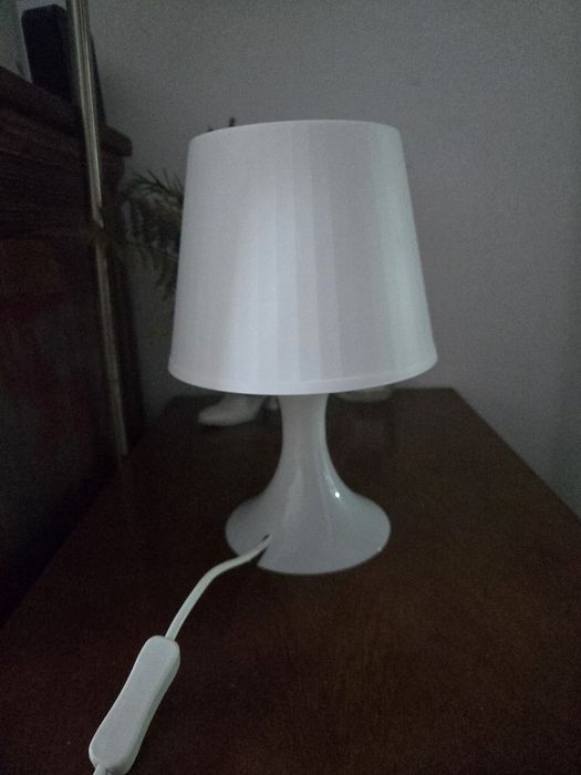 Candeeiro Ikea branco em ótimo estado!