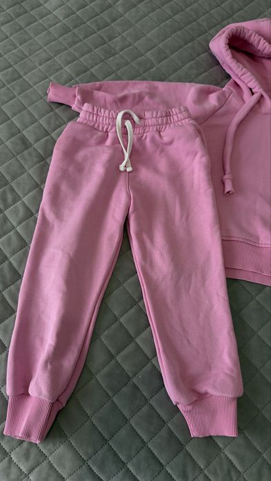 Рожевий спортивний костюм для дівчинки 3-4 роки двухнитка