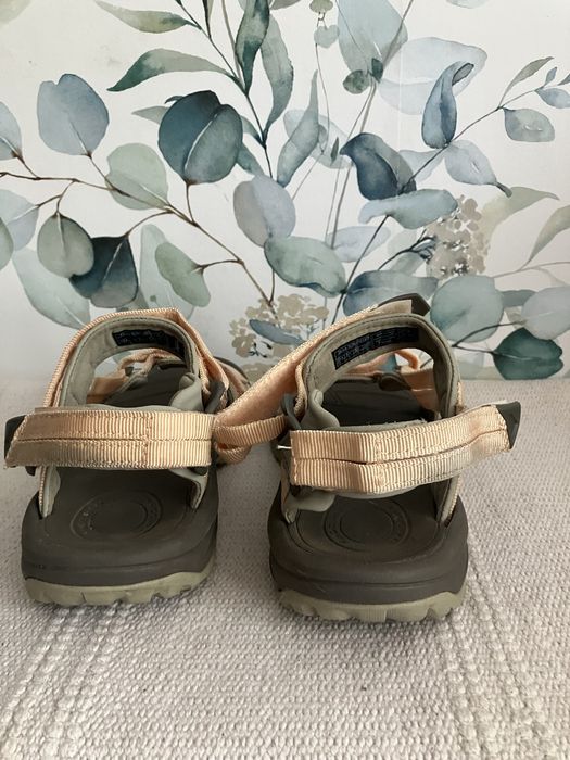 Sandały damskie Teva trekkingowe roz.38