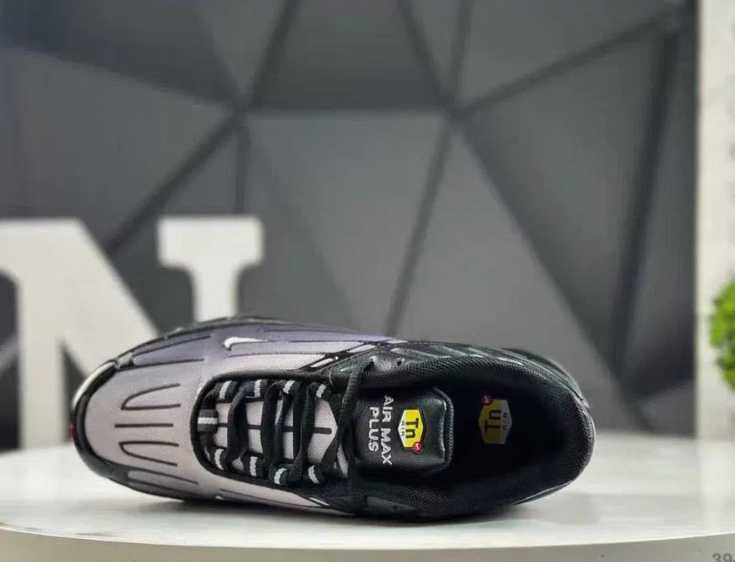 Summer_Air_Max_TN_Plus_III_40