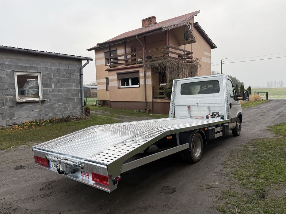 Iveco Daily Sprinter Master Ducato zabudowa autolaweta najazd laweta