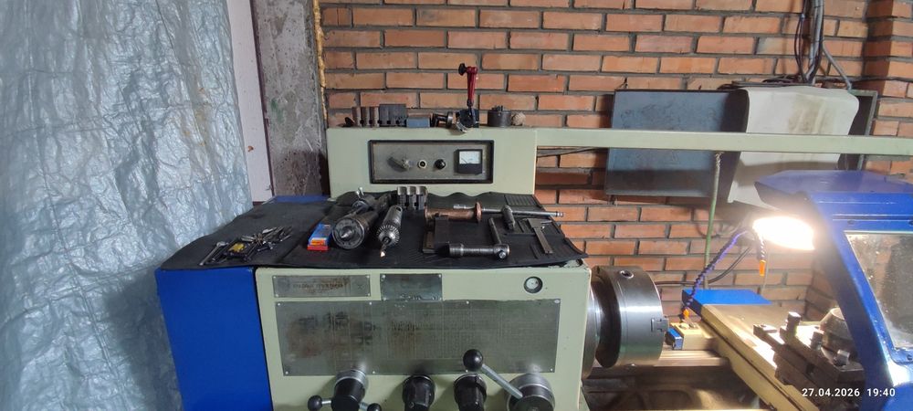 Продам токарно-гвинторізний верстат 16К20 (Гарний стан)