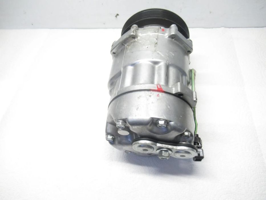 Kompresor sprężarka klimatyzacji VW Transporter IV lt 447k0180 2D0820805