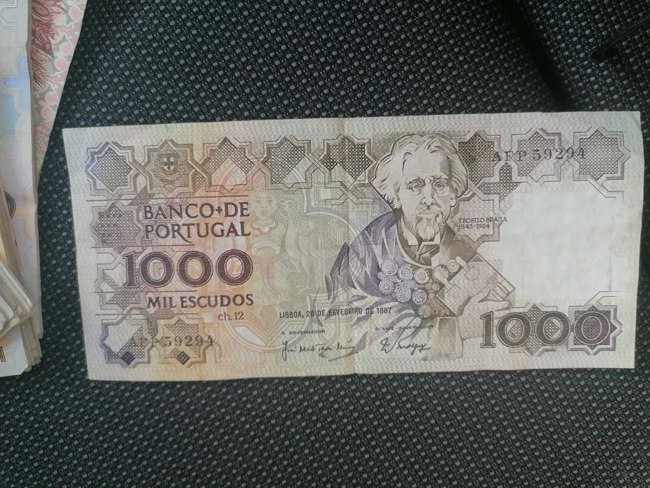 Escudos para colecionistas. Preço NEGOCIÁVEL