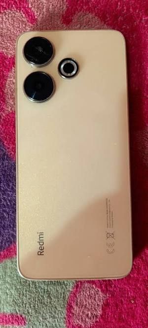 Xiaomi Redmi 13 como novo