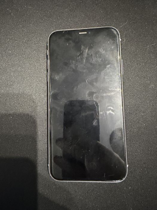 Iphone 11 fioletowy stan idealny