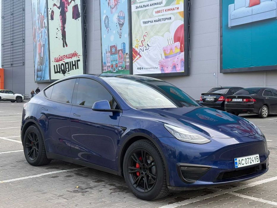 Tesla Model Y 2020