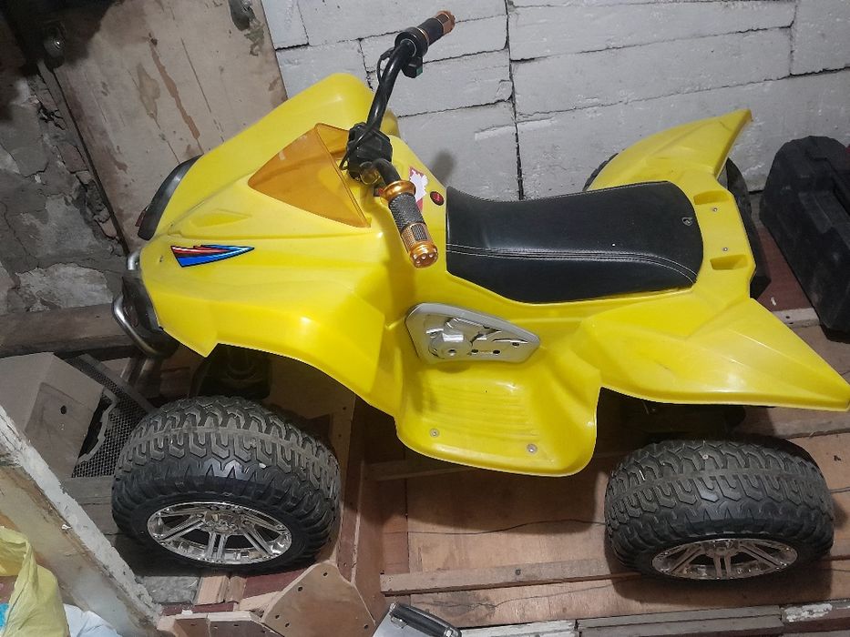 Детский електро квадроцикл