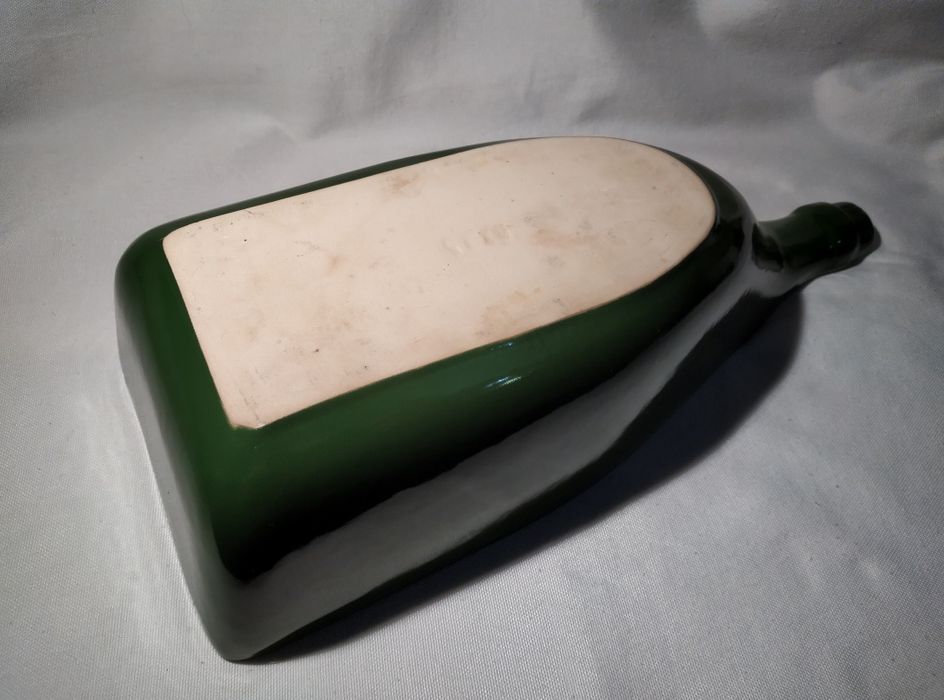 Bottle-Shaped Terrine432328968997457924
