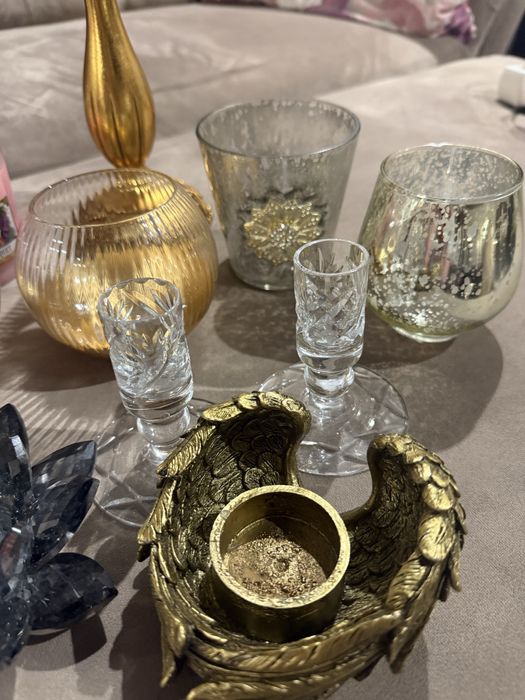 Підсвічники різні