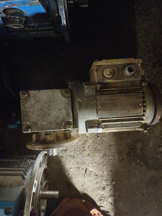 Электродвигатель