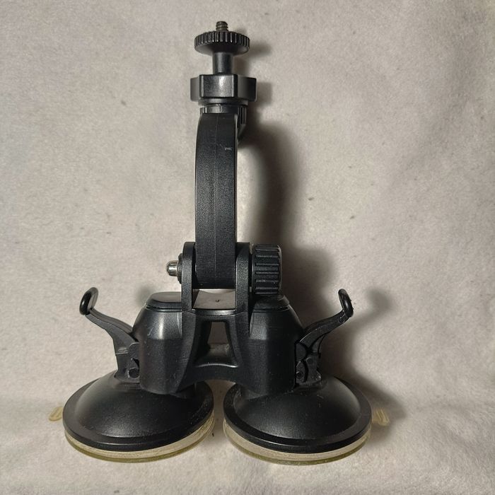 Продам Кронштейн із двома присосками для підсилювача сигналу ALIENTECH