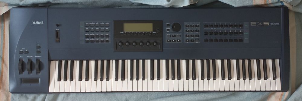 Sintetizador Yamaha EX5 Blue Beast