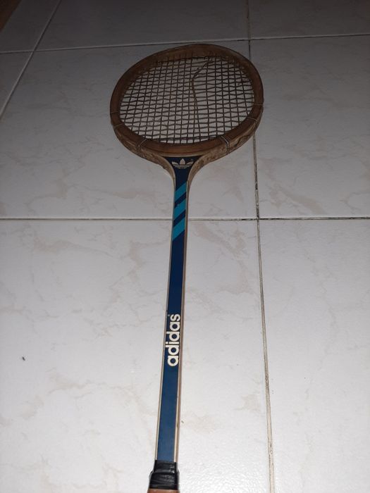 Raquete Adidas antiga vintage