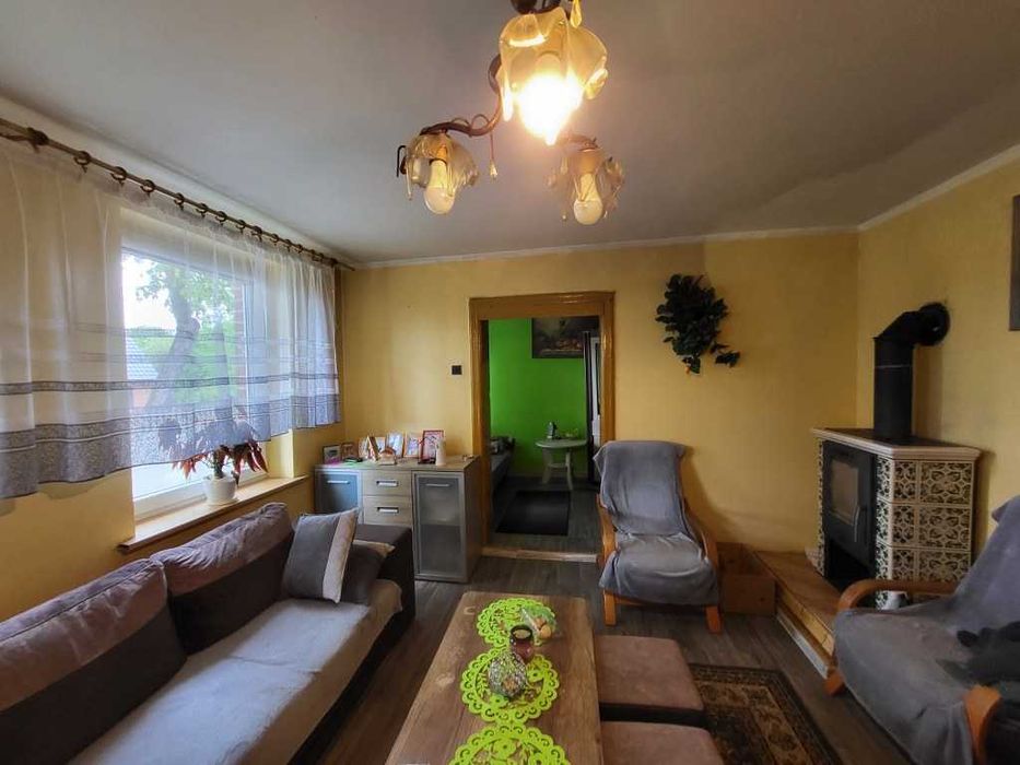 Połowa domu na sprzedaż lub wynajm w miejscowości Ostroróg gmina Czapl