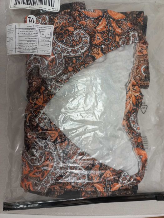 Футболка жіноча яскрава р. 54-56