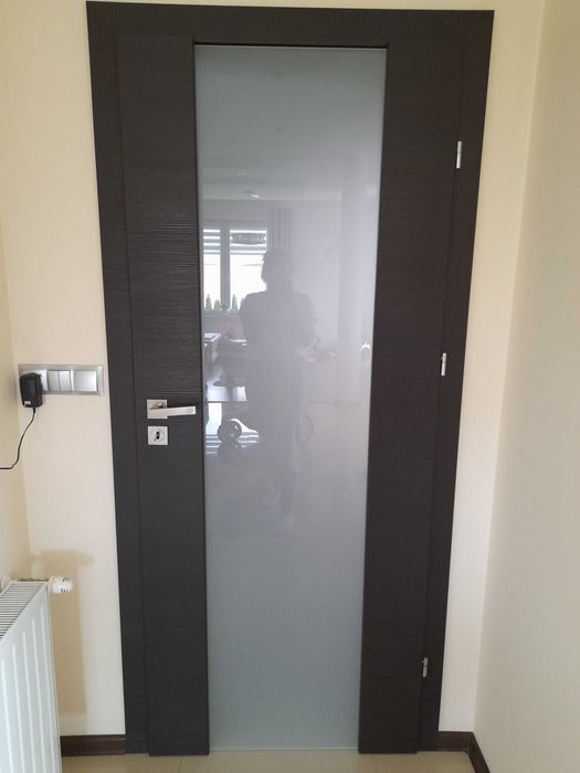 Drzwi DRE z ościeżnicą  vetro kolor venge  szyba decormat 90 ,80 4szt