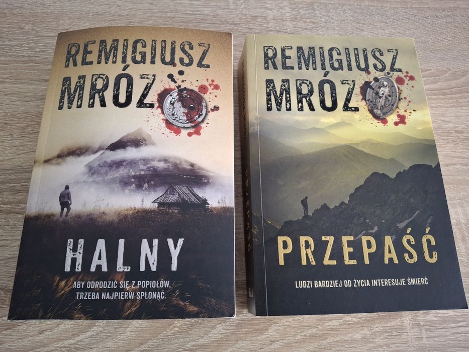 Halny, Przepaść - Remigiusz Mróz (Forst)