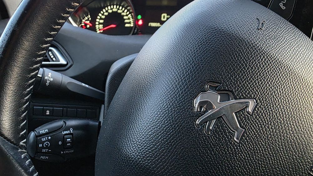 Peugeot 308 HDi  179.000kms