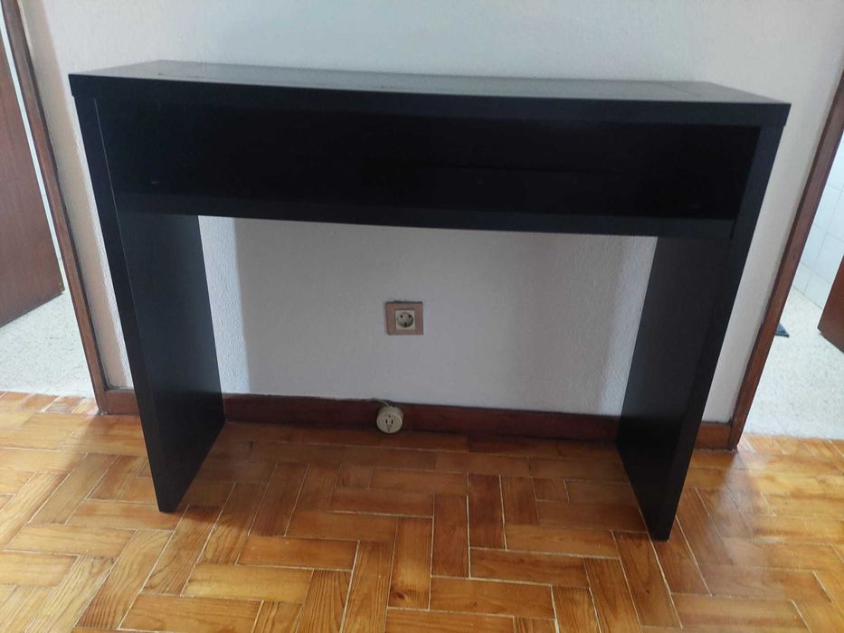 Móvel de Entrada Preto