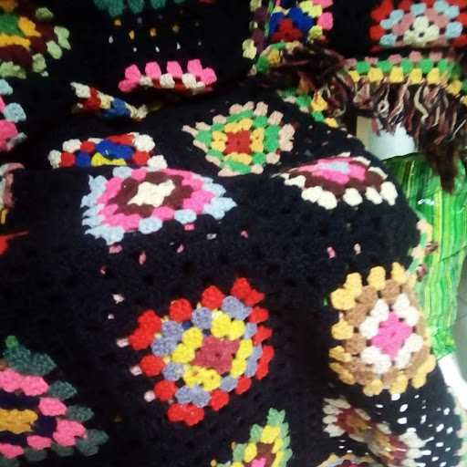 Colcha artesanal multicolor