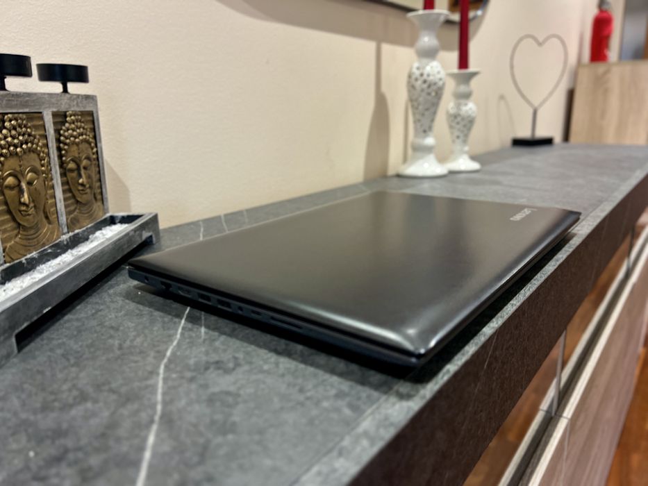 Lenovo Ideapad 330 I3-7020U/12Gb RAM/SSD 256Gb