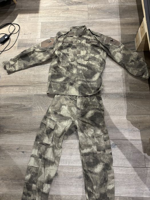 Mundur atacs au texar Small-regular