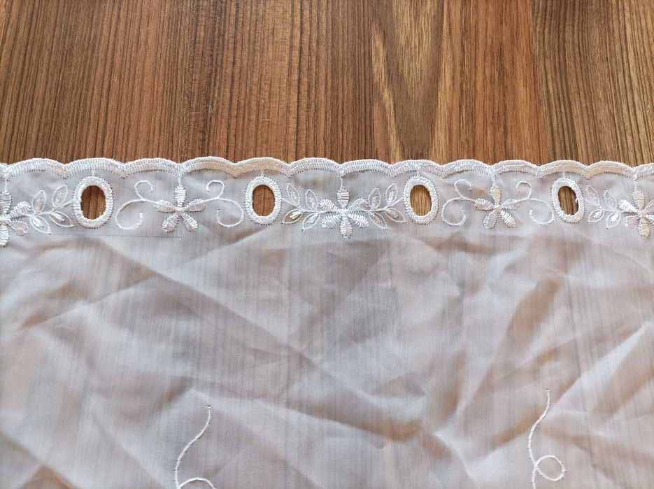 Firanka woal z haftem