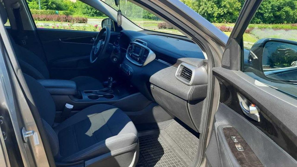 Продам KIA Sorento III