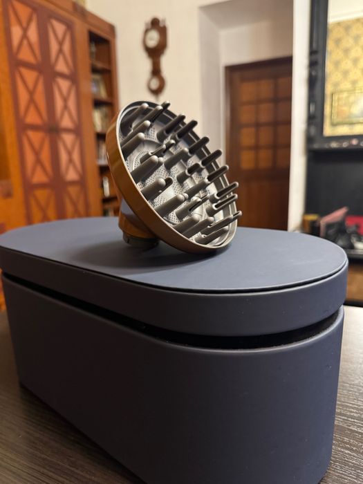 Стайлер Dyson. В ідеальному стані