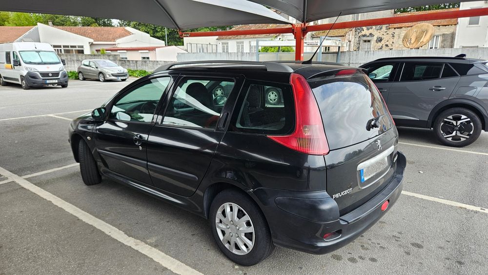 Peugeot 206 SW 2005 com 116.500km