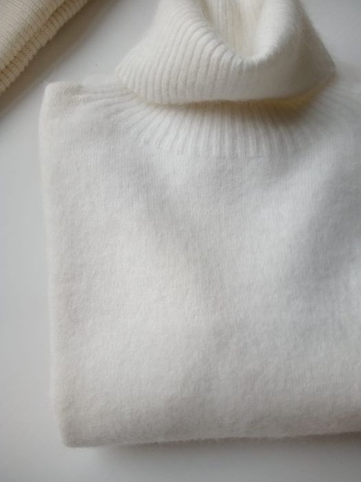 Nowy biały jasny śmietankowy damski sweter golf kaszmir cashmere S 36