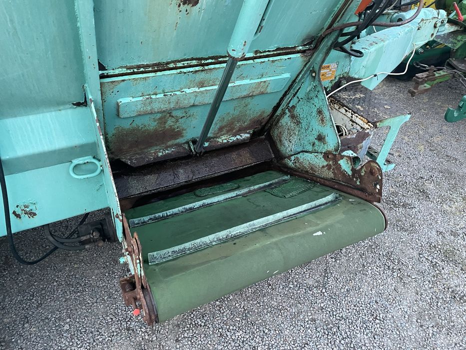 Продам кормозмішувач Walker Storti Labrador 9 m3