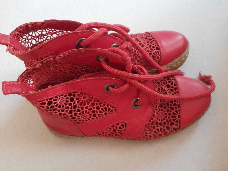 Кросівки бренду PERA DONNA, 36 розміру