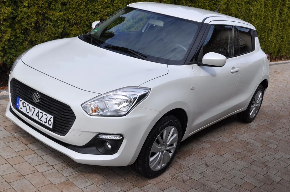Suzuki Swift SUZUKI SWIFT ALLRAD 4X4 1.2 Benzyna Nawi Kamera-Klima-Alu BEZWYPADKOWY