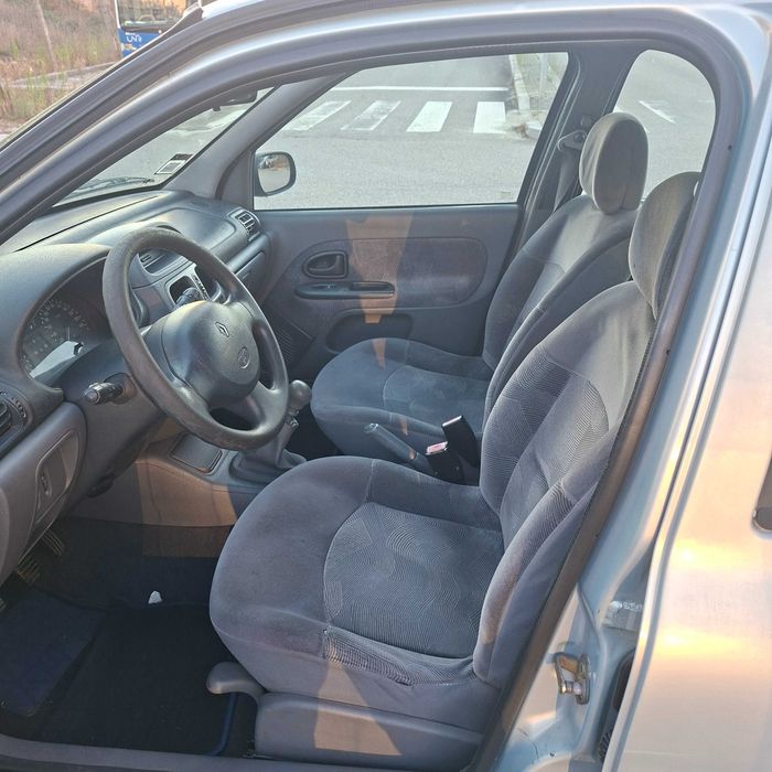 Renaul clio Rxe 1.2