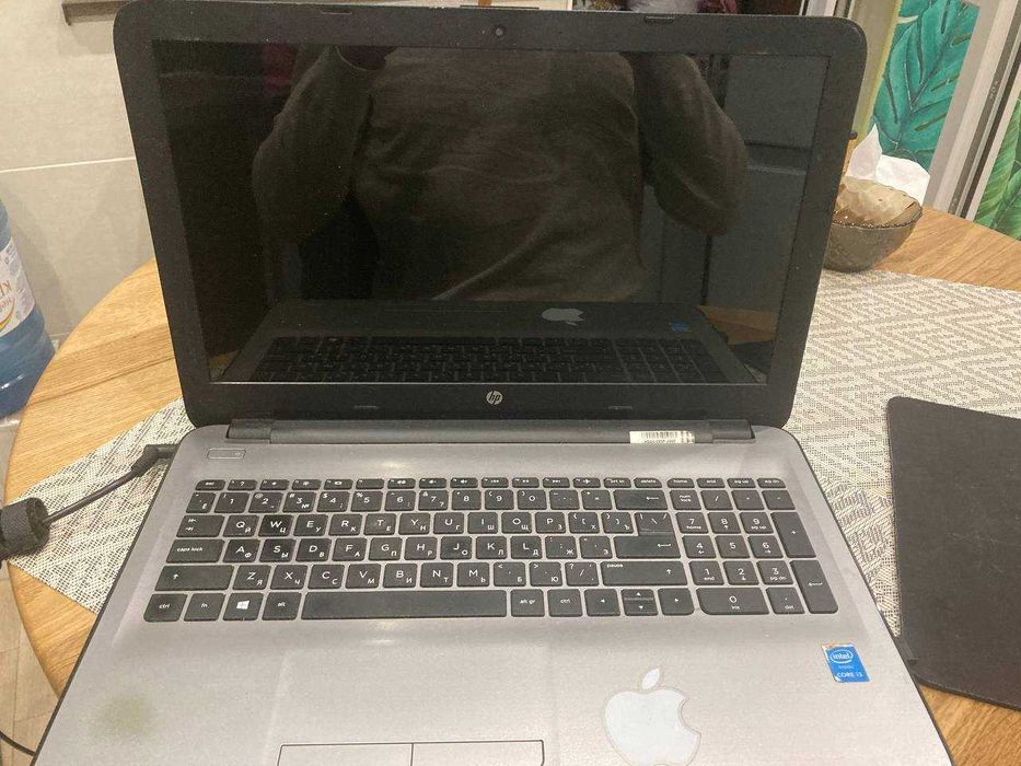 Ноутбук HP Hewlett-Packard