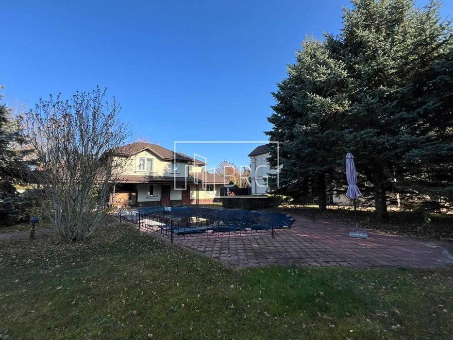 Продажа дома с бассейном и выходом на Козинку КГ Золотые ворота без%